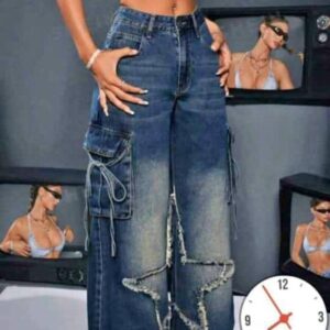 trending baggy jeans